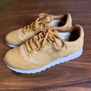 Saucony shoes size 9 men